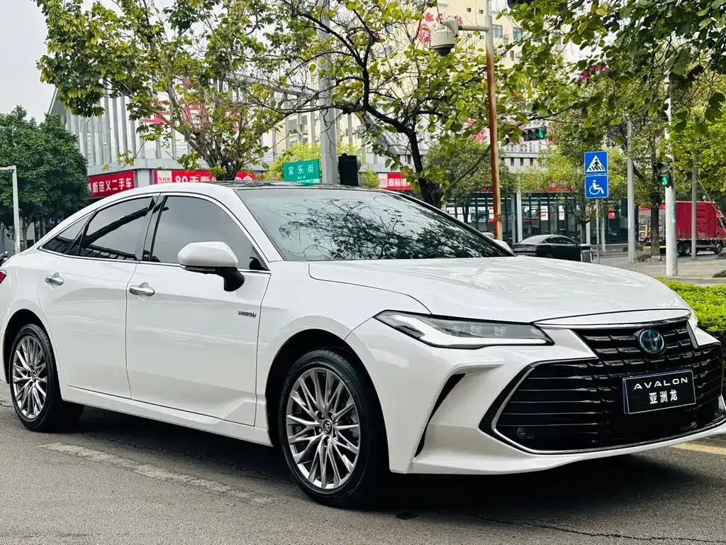 Toyota Avalon 2023 из CN, фото 9