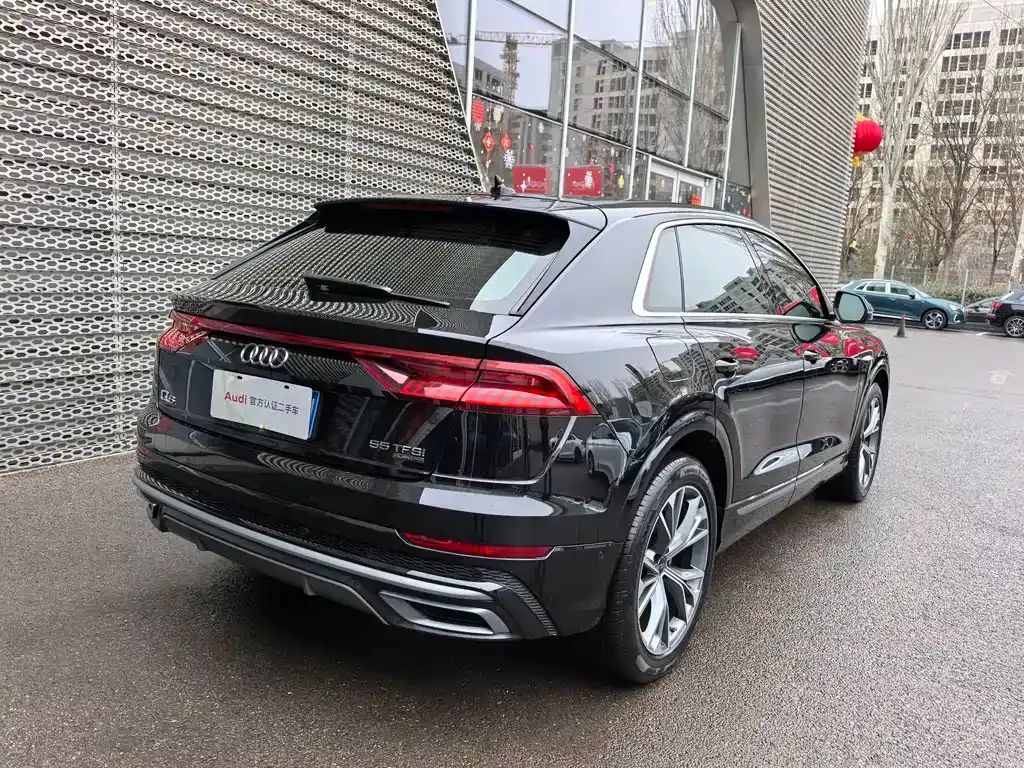 Audi Q8 — фото 8