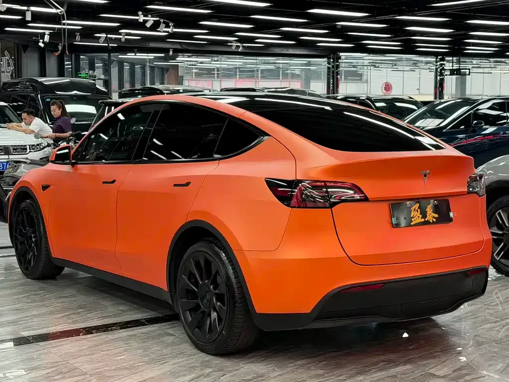 Tesla Model Y — фото 3
