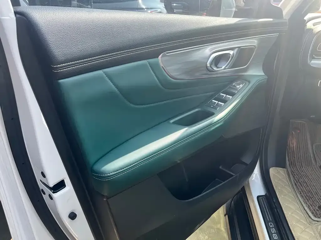 GAC Motor Trumpchi GS8 — фото 6