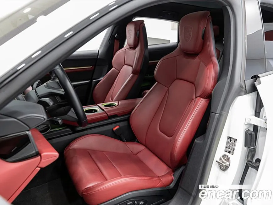 Porsche Taycan 2024 из KR, фото 9