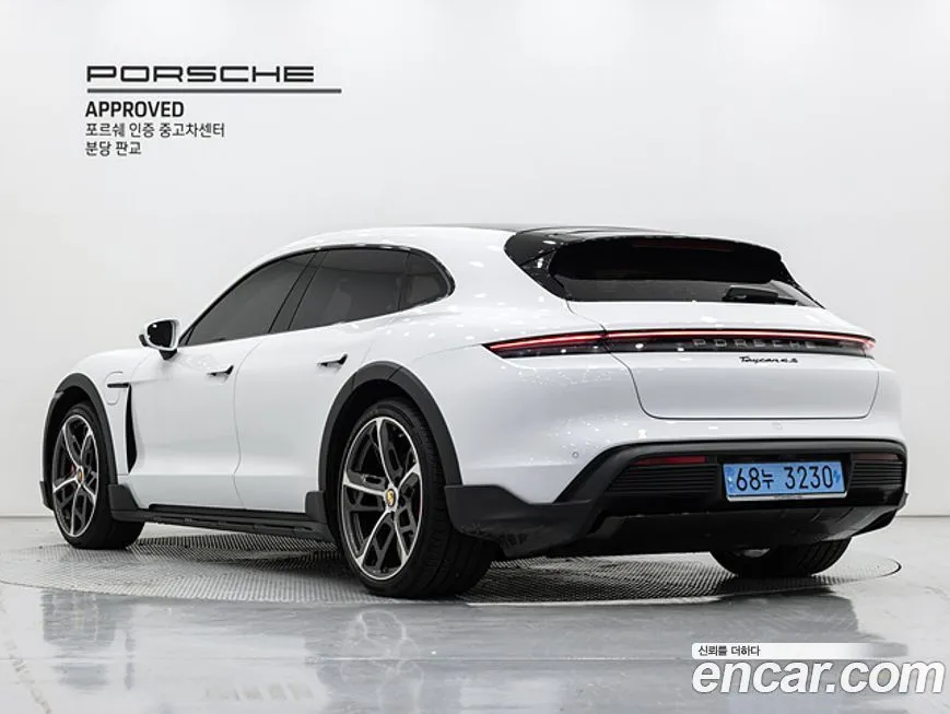 Porsche Taycan 2024 из KR, фото 4