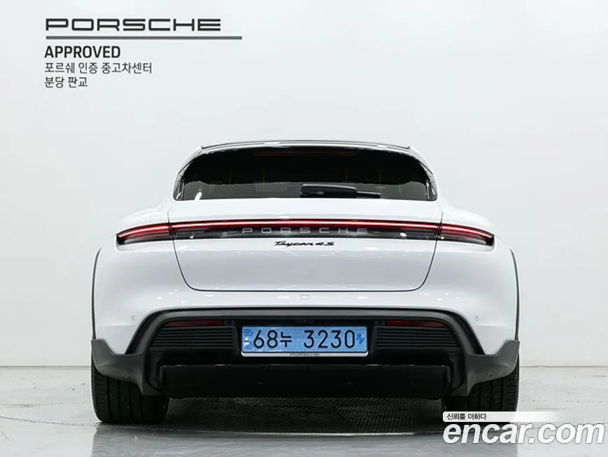 Porsche Taycan 2024 из KR, фото 8