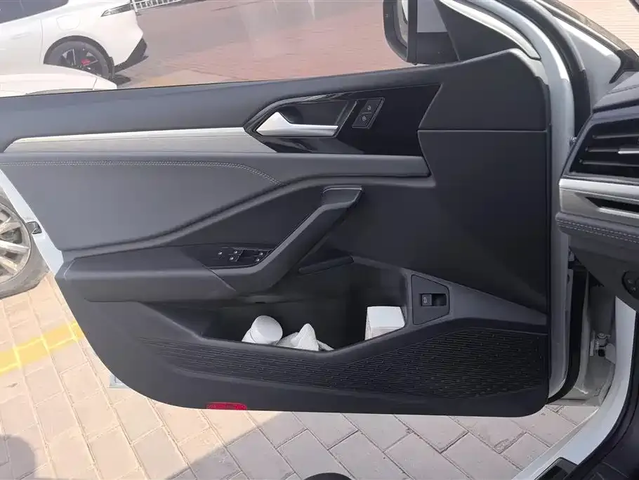 Volkswagen Sagitar 2022 из CN, фото 3