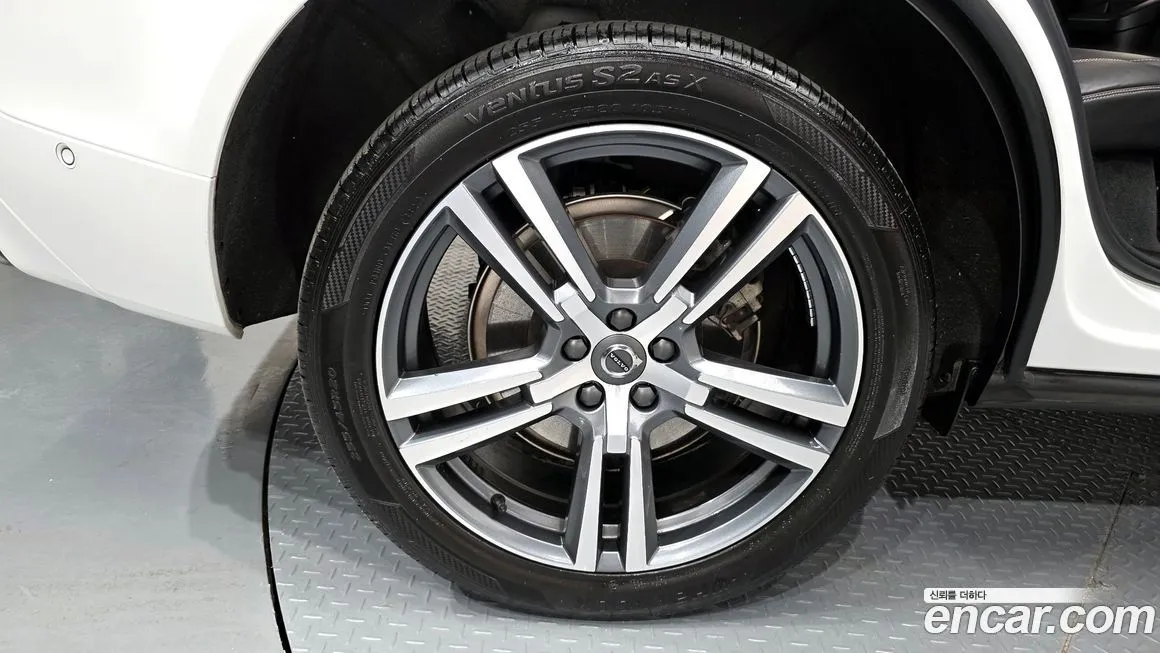 Volvo XC60 2021 из KR, фото 6