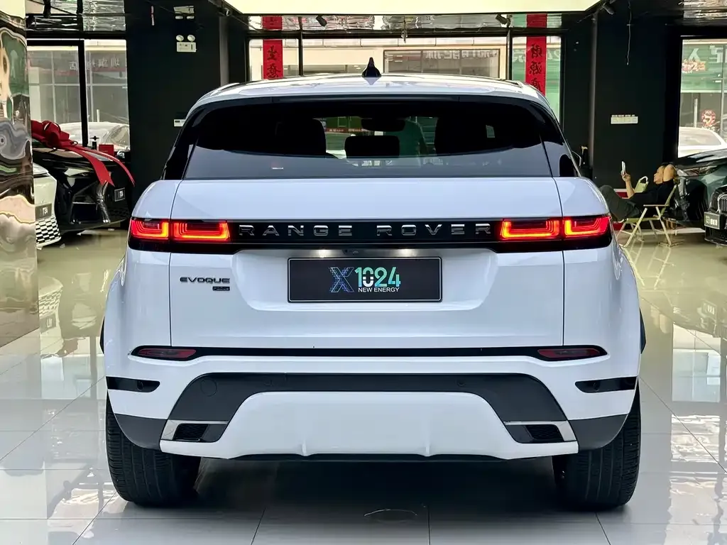 Land Rover Evoque PHEV 2023 из CN, фото 4