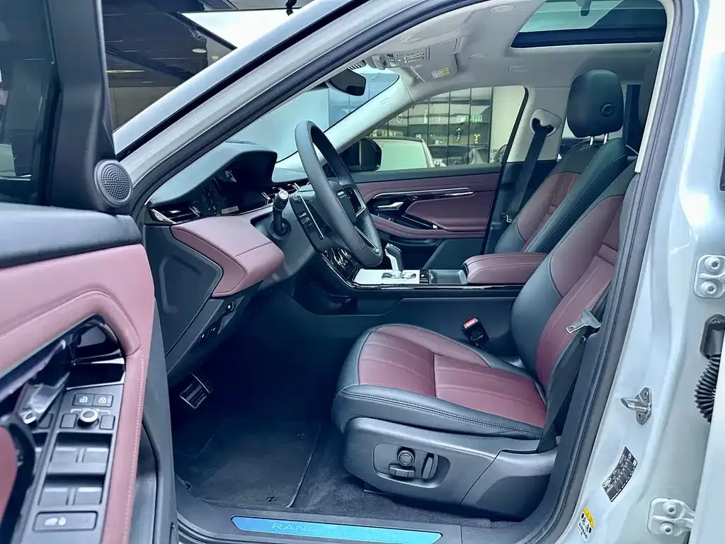 Land Rover Evoque PHEV 2023 из CN, фото 7