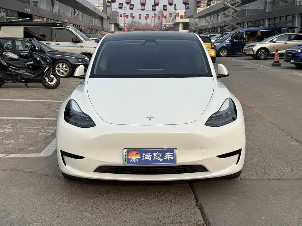 Tesla Model Y 2023 из CN, фото 10