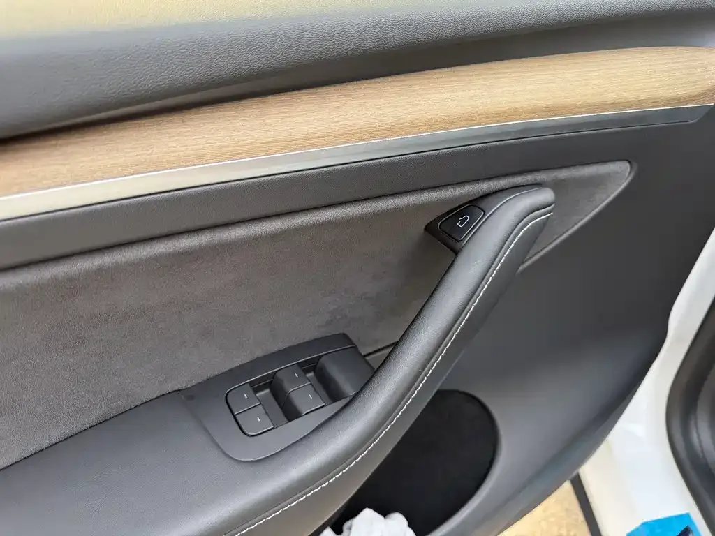 Tesla Model Y 2023 из CN, фото 5