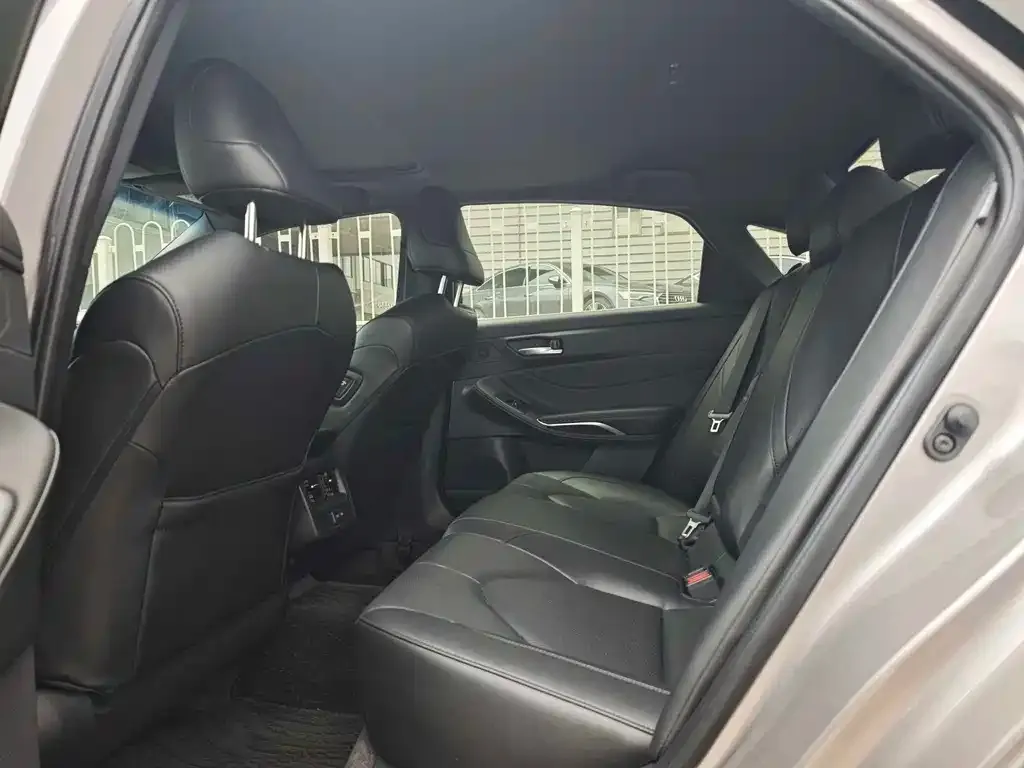 Toyota Avalon 2024 из CN, фото 9