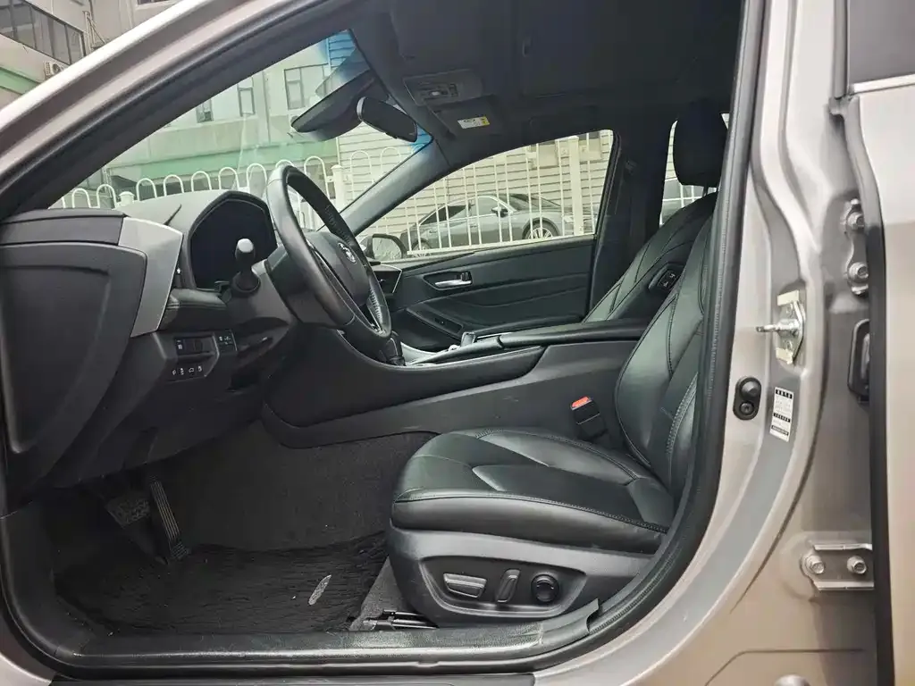 Toyota Avalon 2024 из CN, фото 3