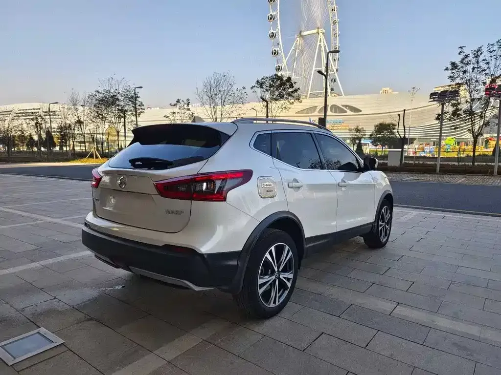 Nissan Qashqai — фото 6