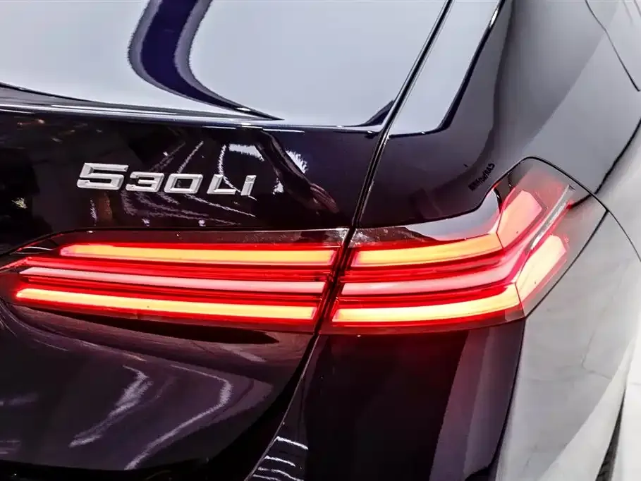 BMW 5 Series — фото 3