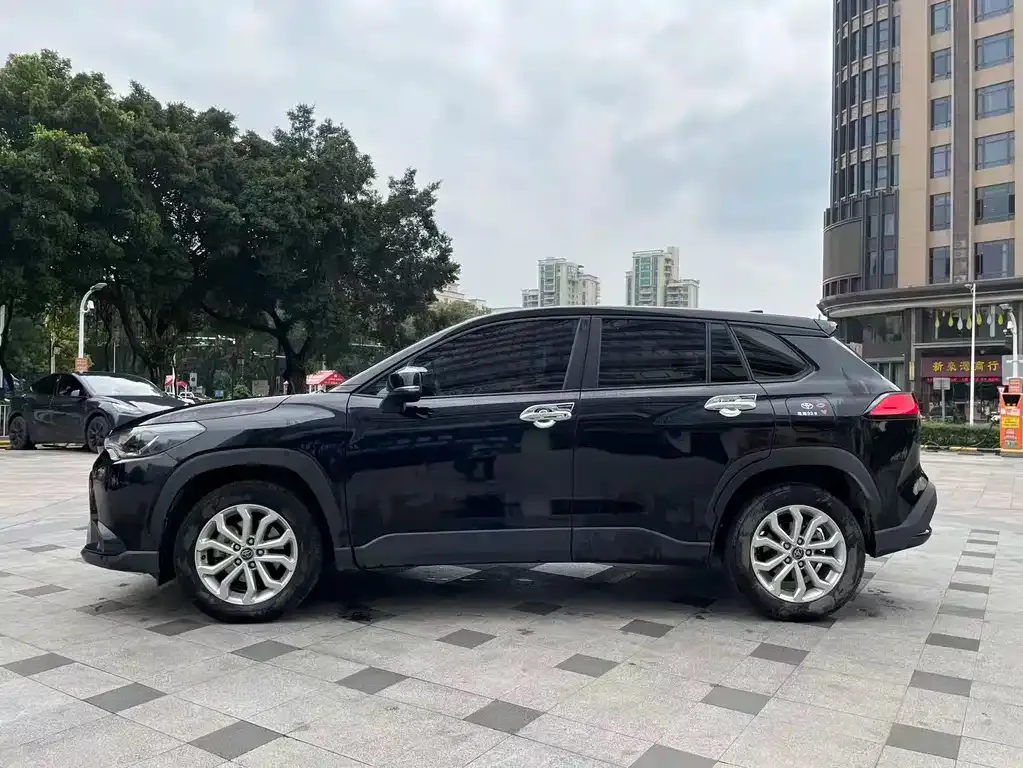 Toyota Frontlander 2024 из CN, фото 5