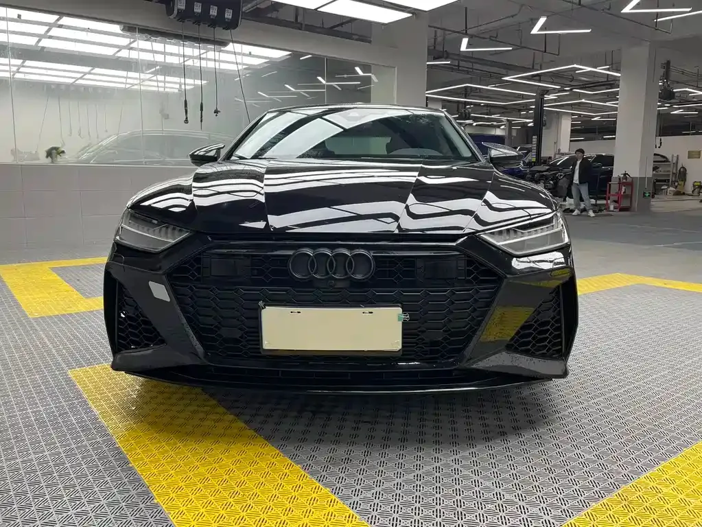 Audi A7L 2023 из CN, фото 1