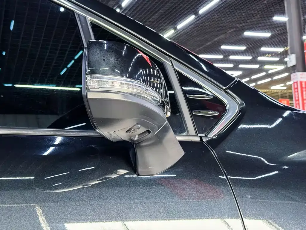 Toyota Granvia 2023 из CN, фото 4
