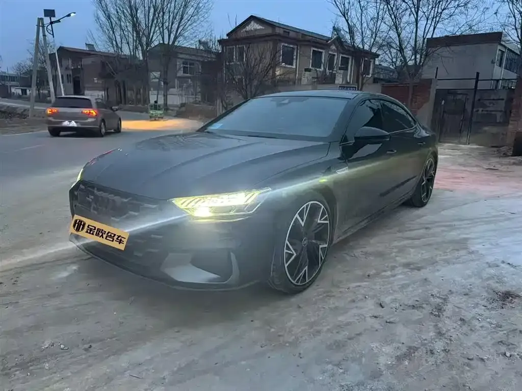 Audi A7L 2024 из CN, фото 1