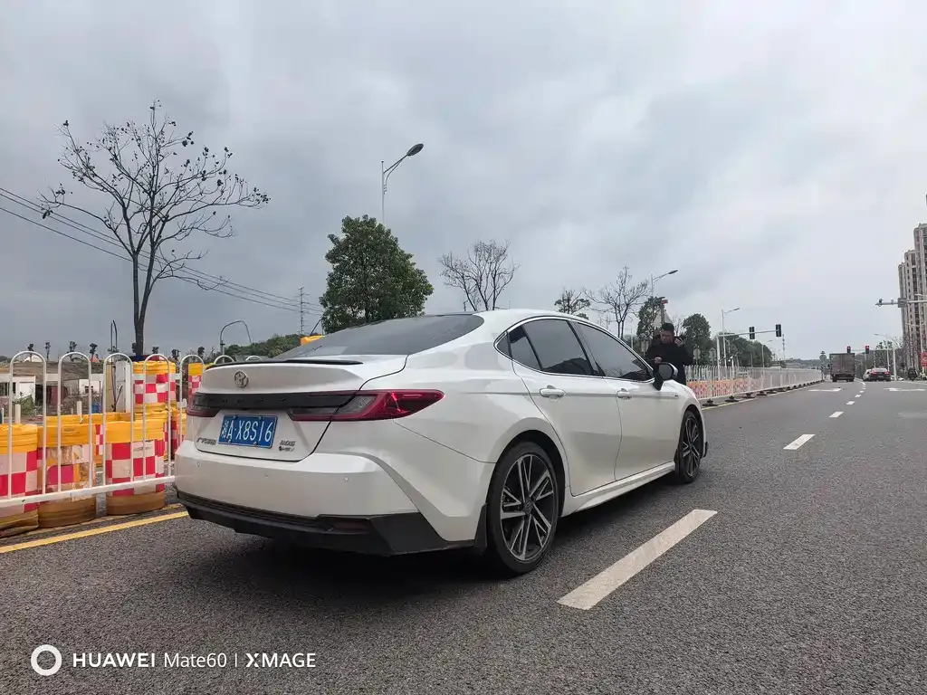 Toyota Camry 2024 из CN, фото 8