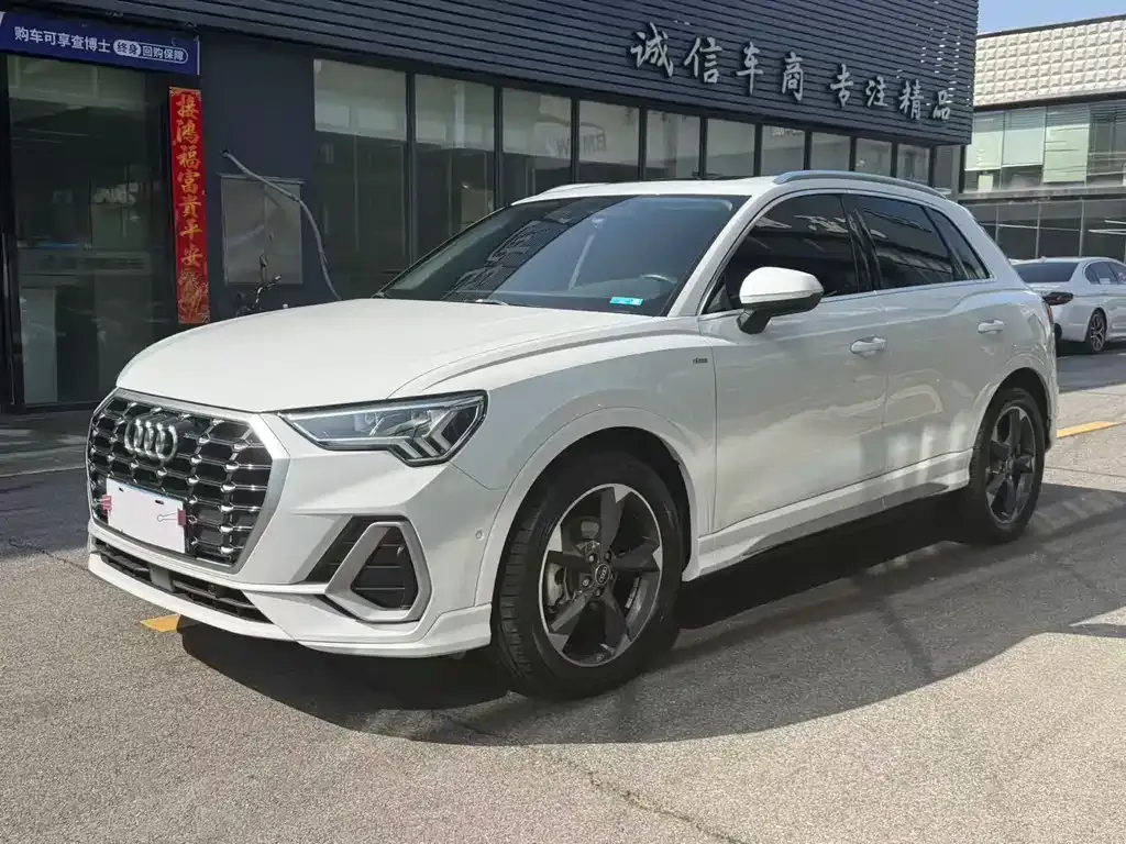 Audi Q3 2022 из CN, фото 1