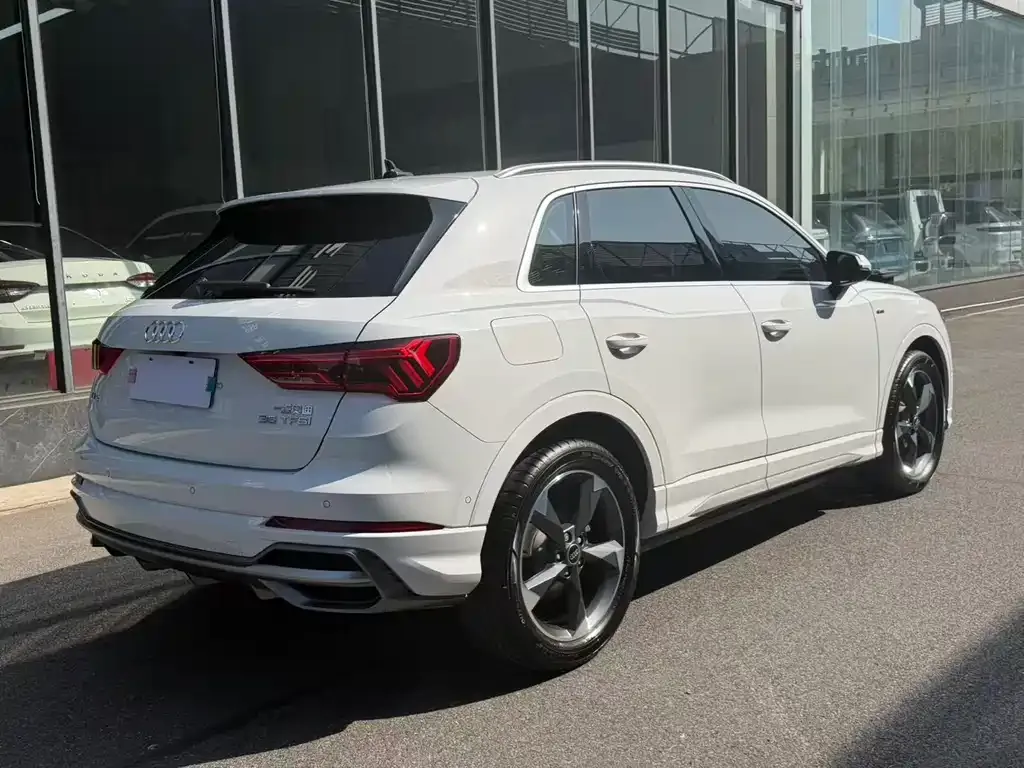 Audi Q3 2022 из CN, фото 10
