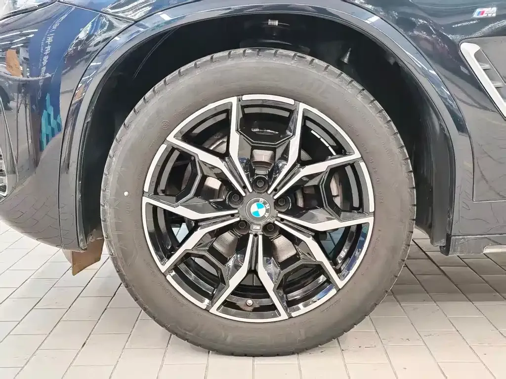 BMW X3 — фото 10