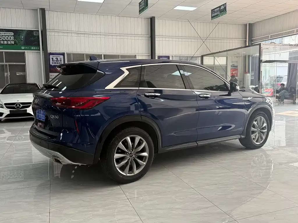 Infiniti QX50 2021 из CN, фото 10