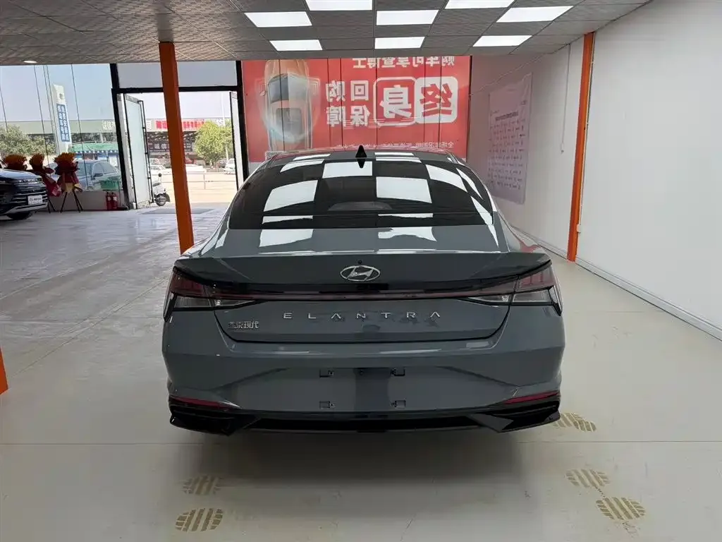 Hyundai Elantra 2022 из CN, фото 2