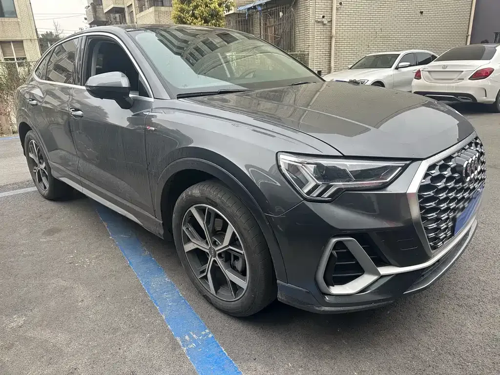 Audi Q3 Sportback — фото 10