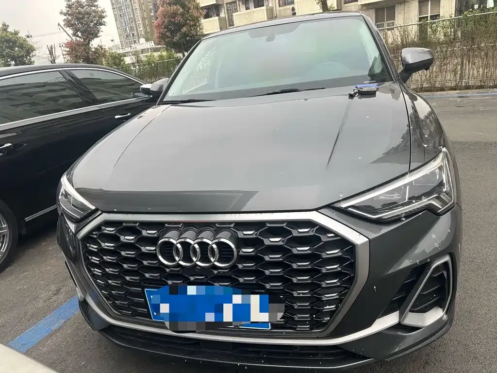 Audi Q3 Sportback — фото 2