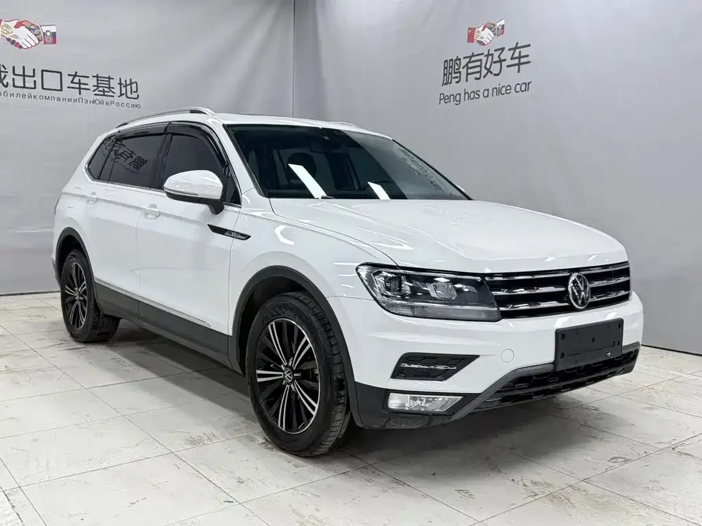 Volkswagen Tiguan L 2021 из CN, фото 2