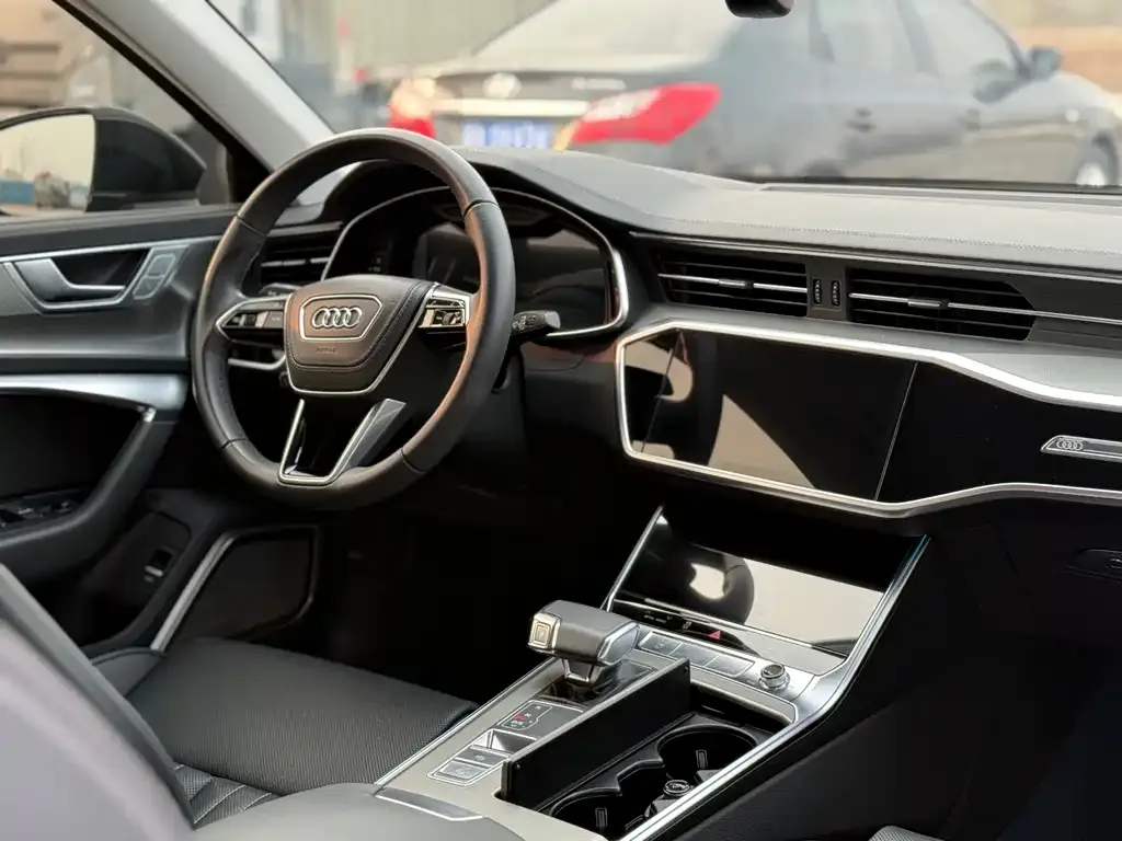 Audi A6L — фото 5