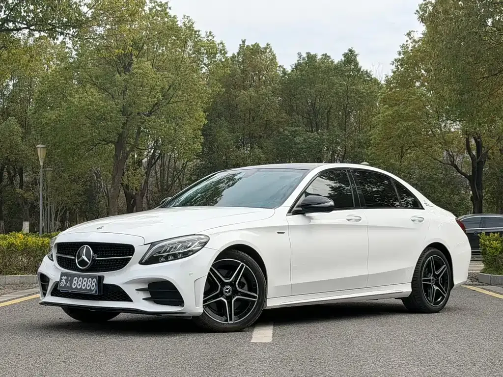 Mercedes-Benz C-Class — фото 1