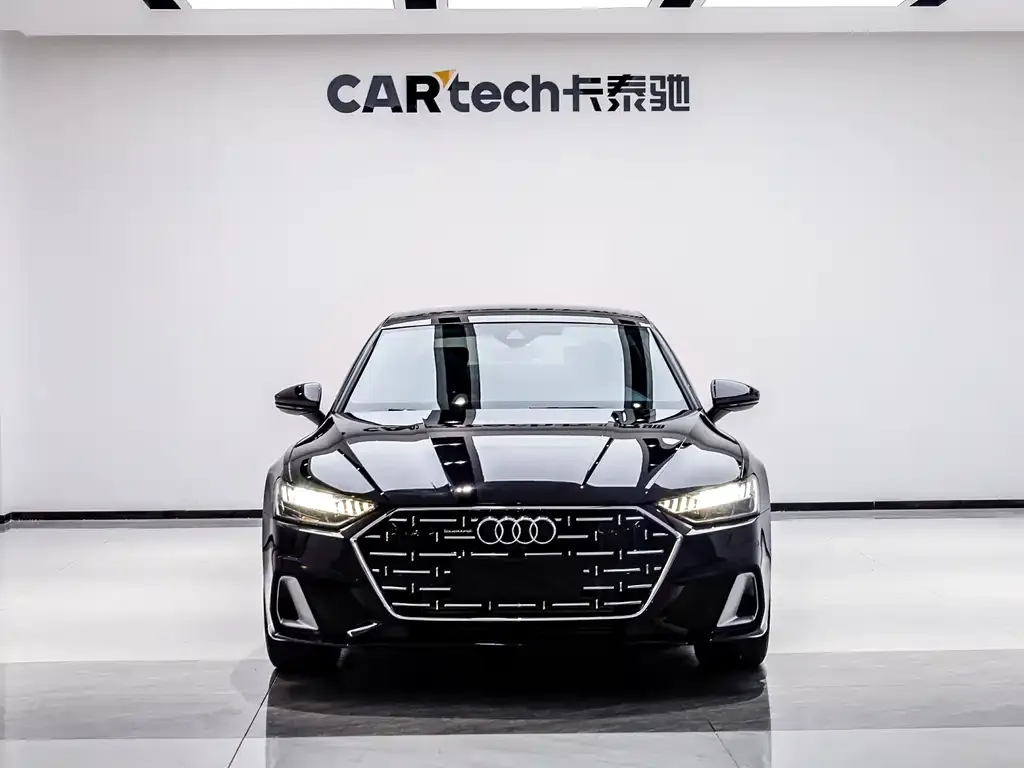 Audi A7L 2024 из CN, фото 1