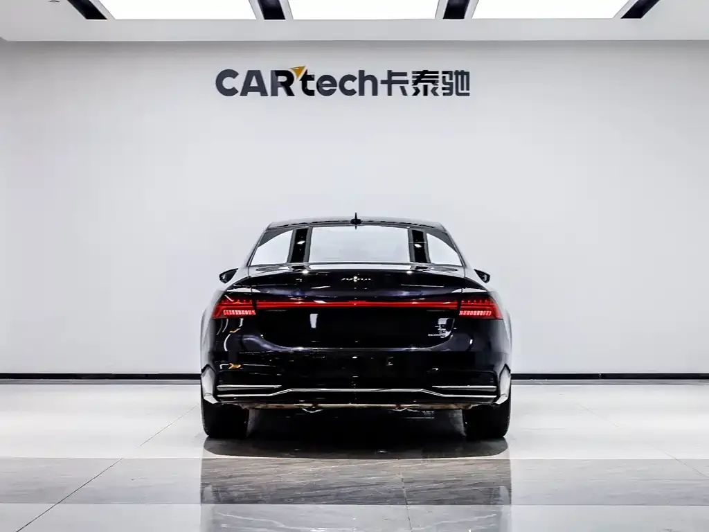 Audi A7L 2024 из CN, фото 5