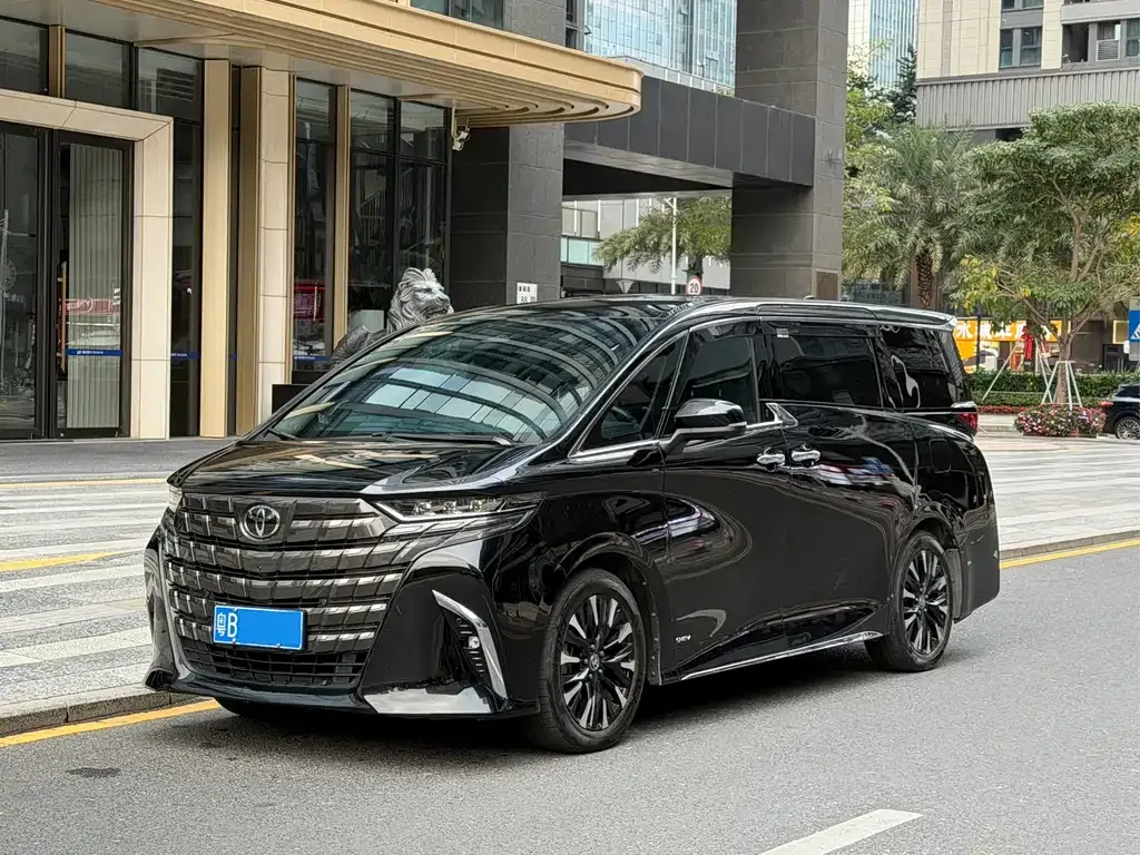Toyota Alphard 2024 из CN, фото 10