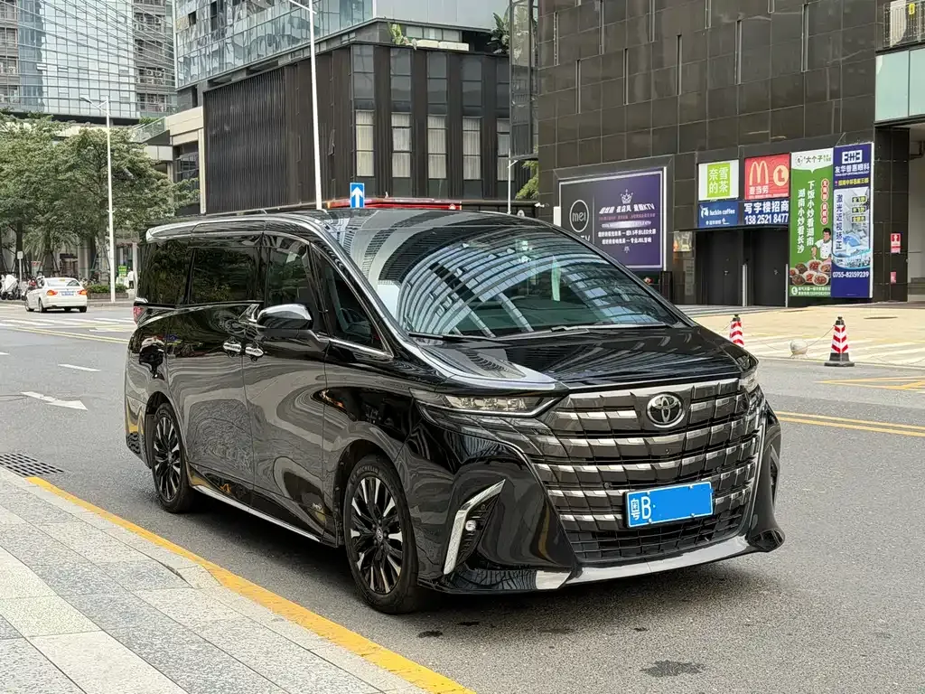 Toyota Alphard 2024 из CN, фото 4