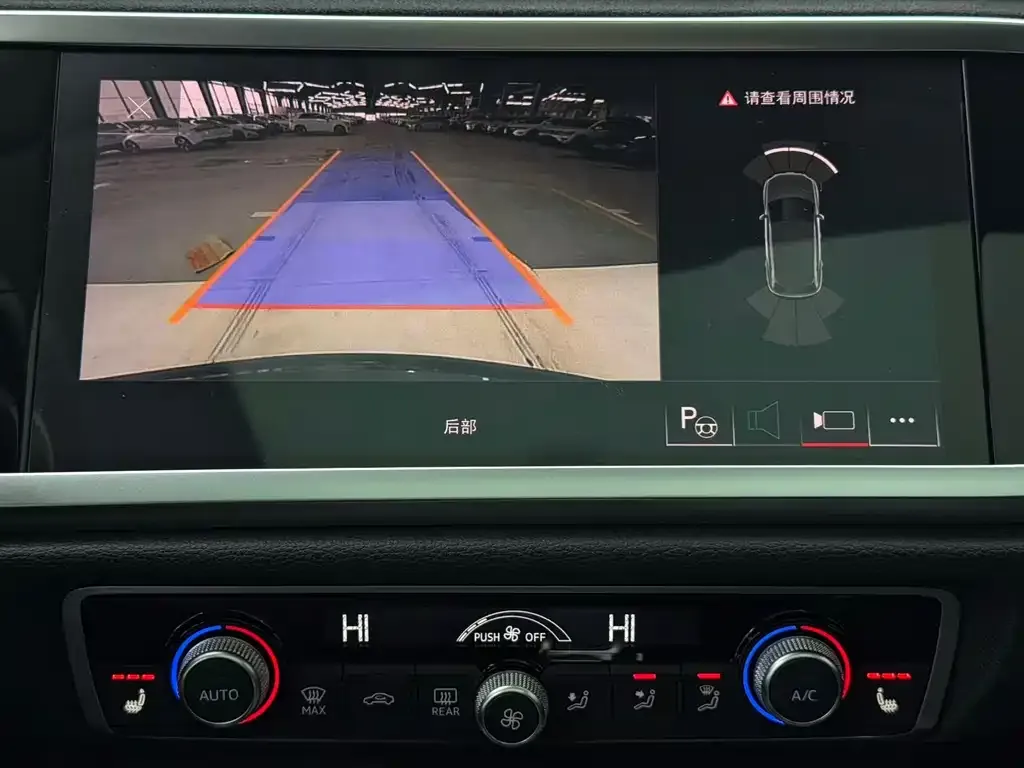 Audi Q3 2022 из CN, фото 7