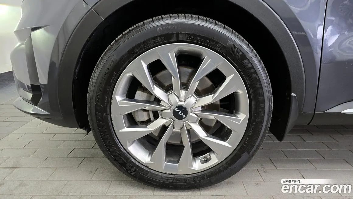 Kia Sorento — фото 7