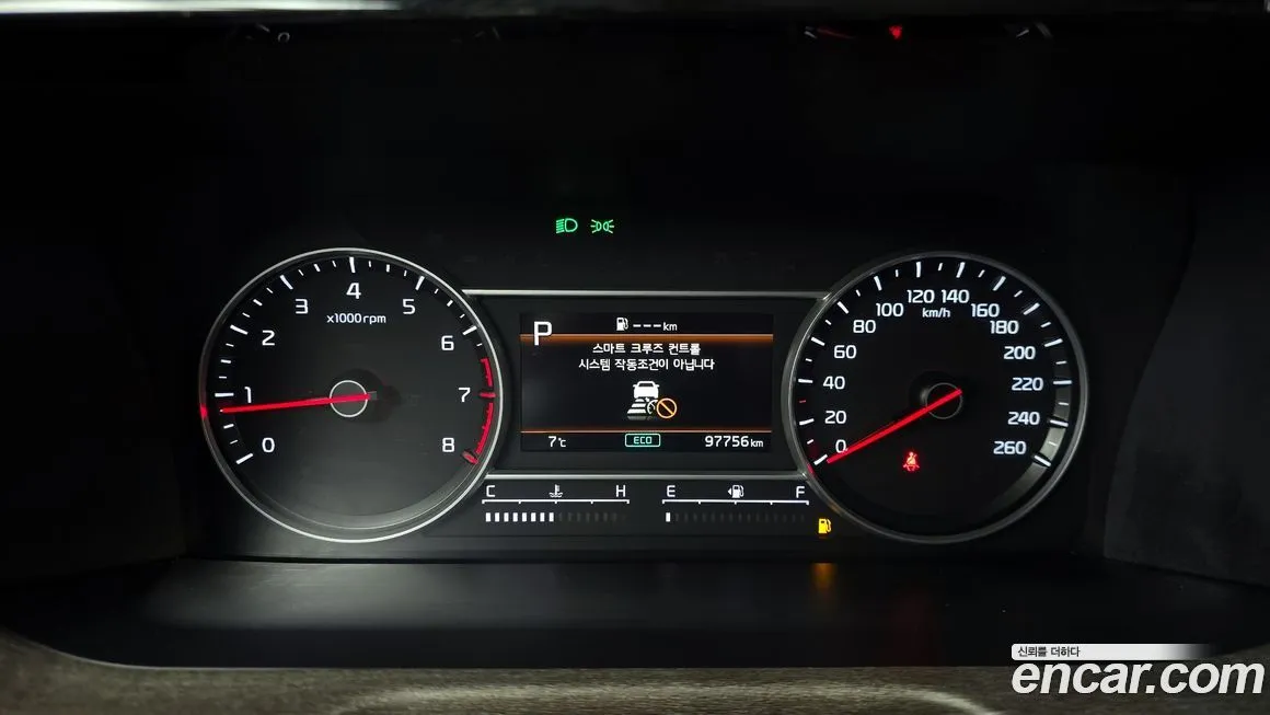 Kia Sorento — фото 9