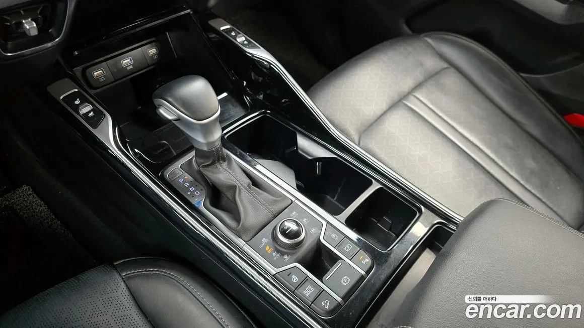 Kia Sorento — фото 8