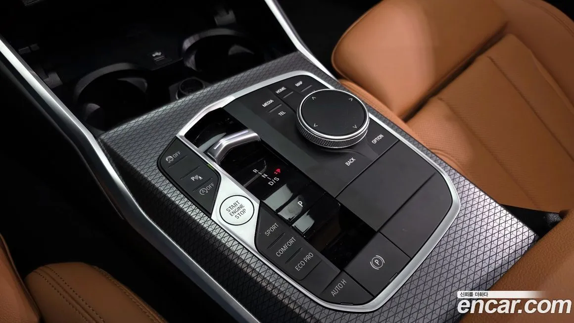 BMW 3-Series 2025 из KR, фото 8