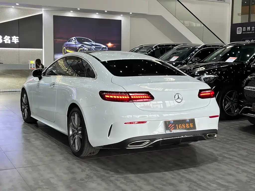 Mercedes-Benz E-Class (Import) — фото 7