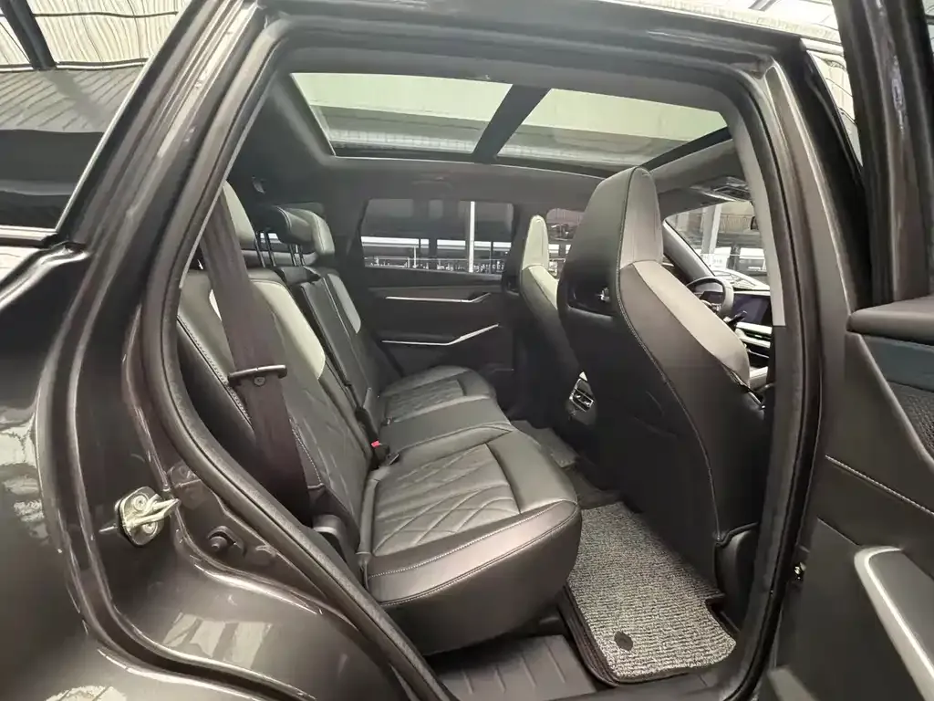 Changan CS75PLUS 2025 из CN, фото 3