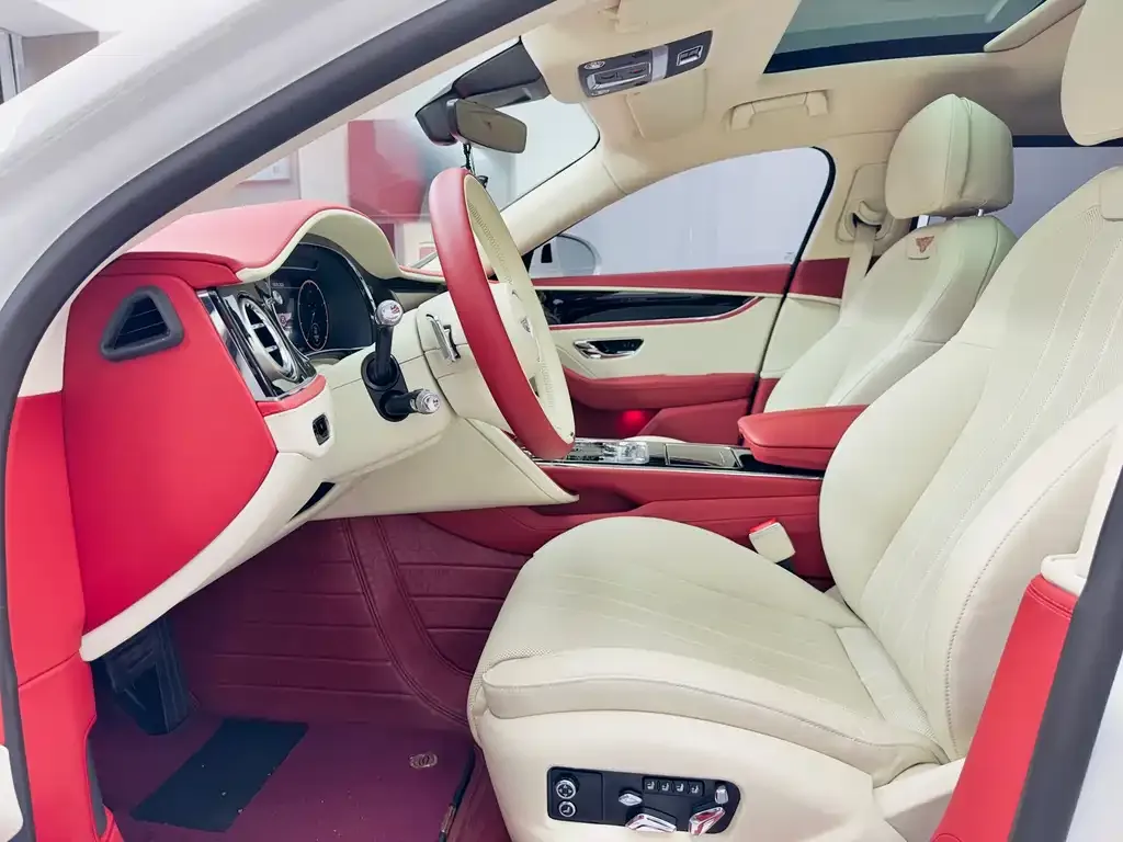 Bentley Flying Spur 2023 из CN, фото 9