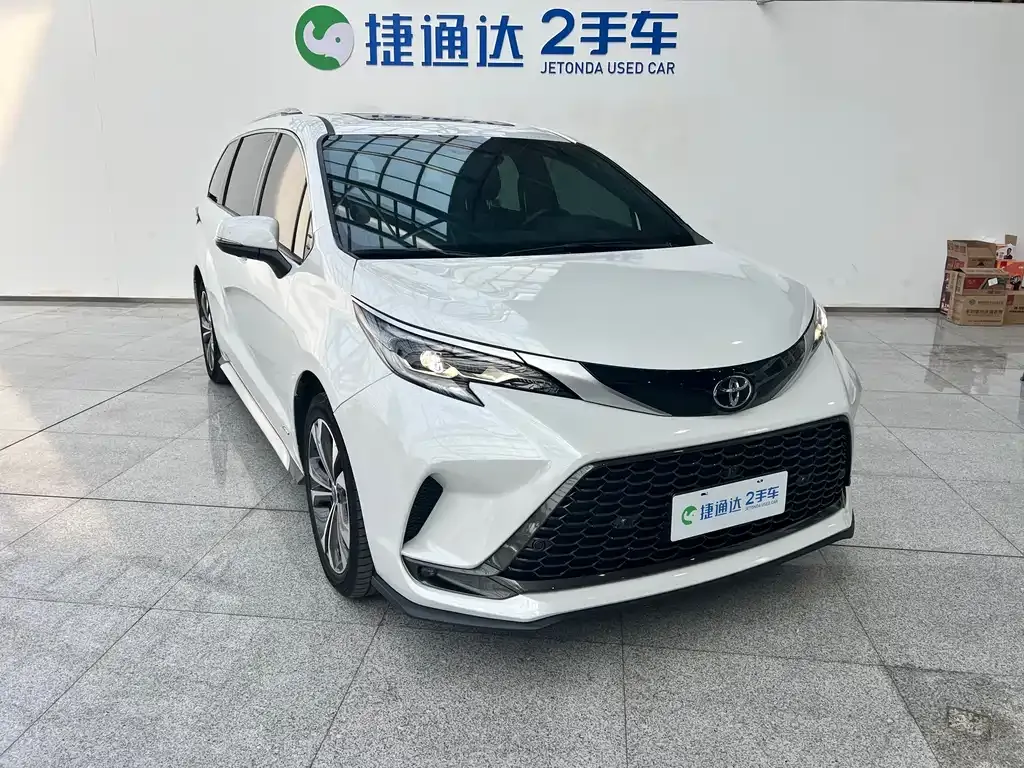 Toyota Granvia 2024 из CN, фото 8