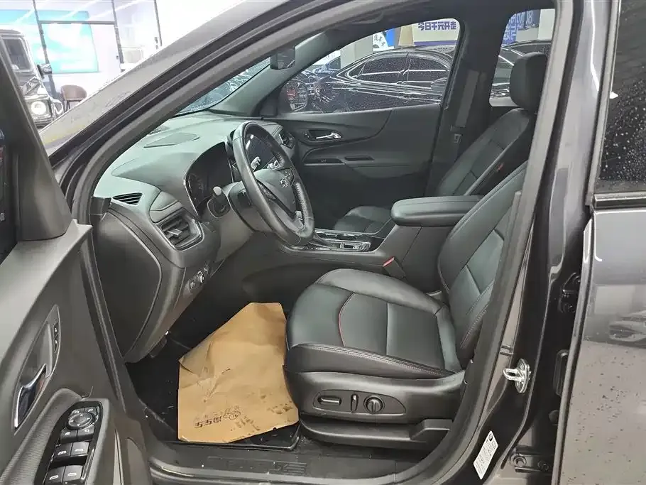 Chevrolet Equinox 2023 из CN, фото 5