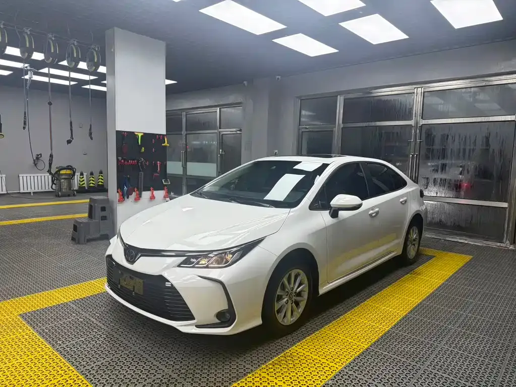 Toyota Corolla 2021 из CN, фото 1