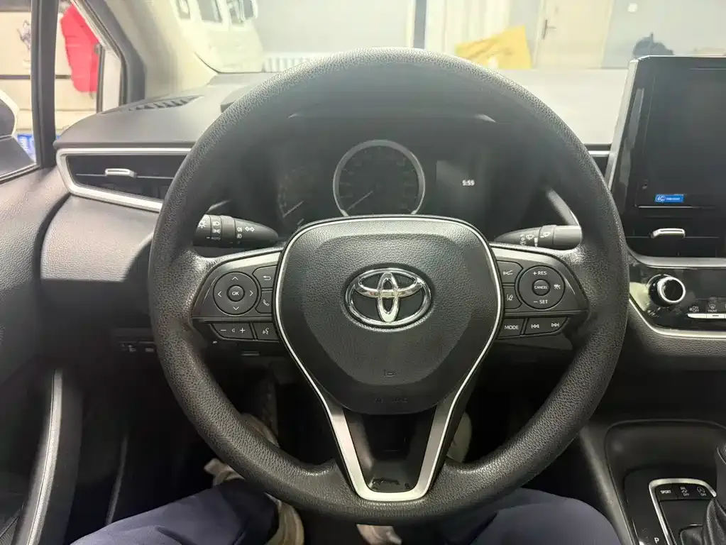 Toyota Corolla 2021 из CN, фото 3