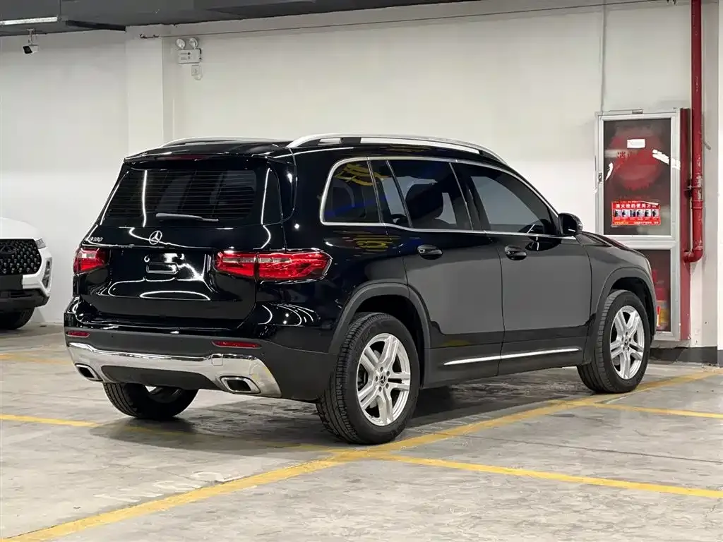 Mercedes-Benz GLB — фото 3