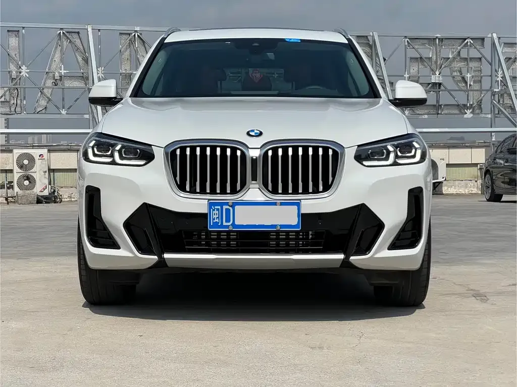 BMW X3 — фото 8